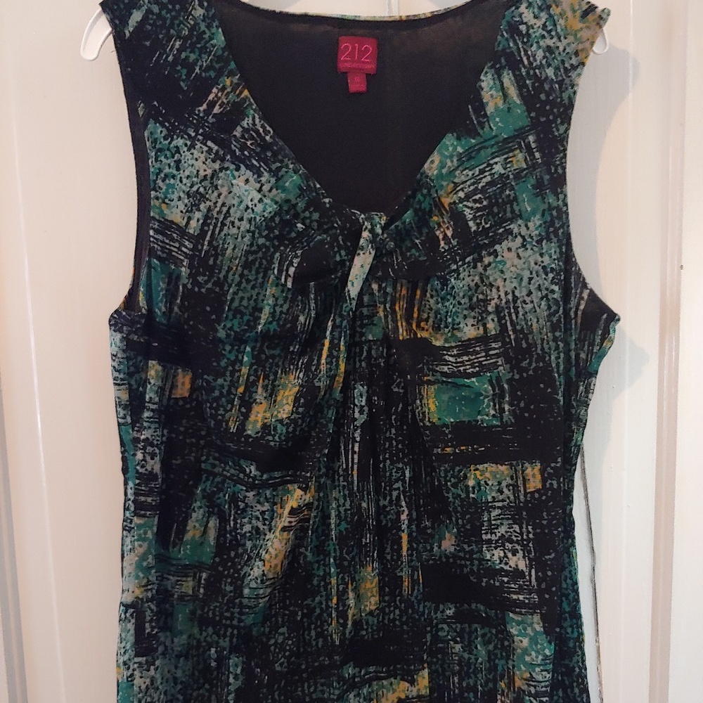 212 Collection sleeveless top Size M